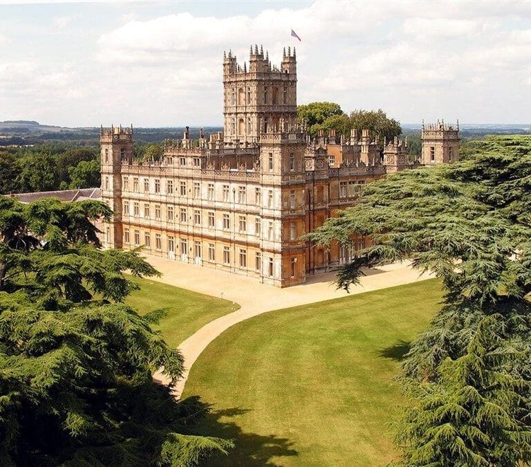 Ya puedes alojarte en el castillo Highclere, el hogar de la película de Downton Abbey