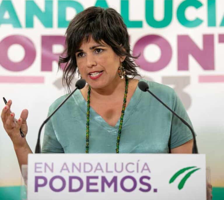 Condenan por abuso sexual al empresario que fingió un beso con Teresa Rodríguez