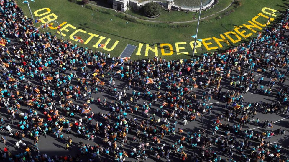 Vista aérea de la plaza de España de Barcelona al inicio de la manifestación de la Diada.