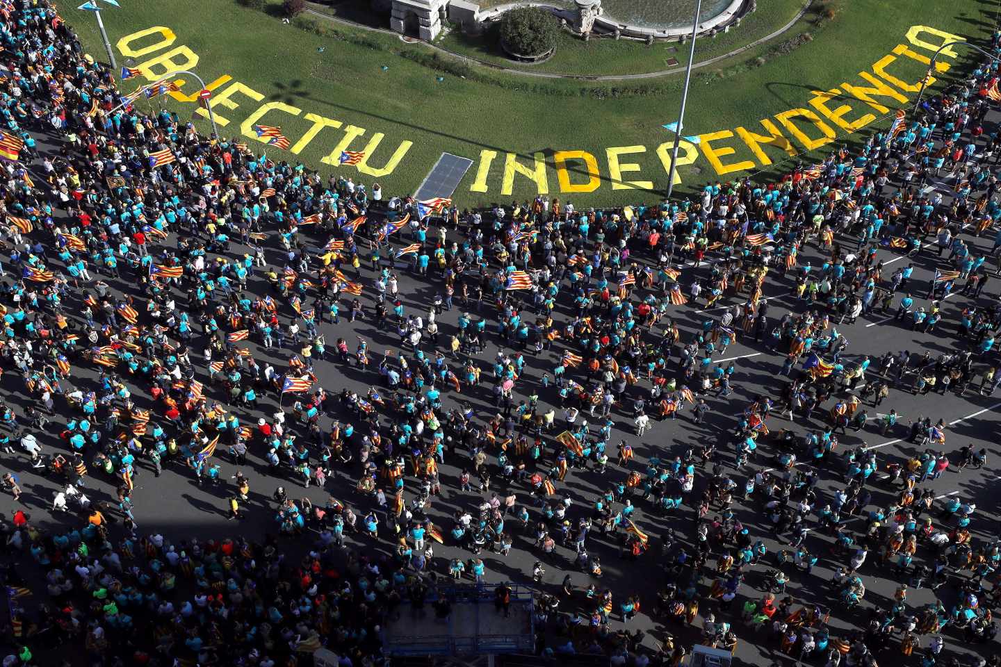 Vista aérea de la plaza de España de Barcelona al inicio de la manifestación de la Diada.