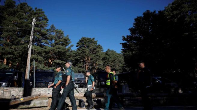 Agentes de la Guardia Civil, durante el operativo de búsqueda de Blanca Fernández Ochoa.