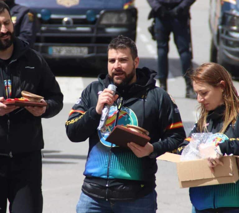 "El Estado tiene una deuda histórica con la Policía y la Guardia Civil"