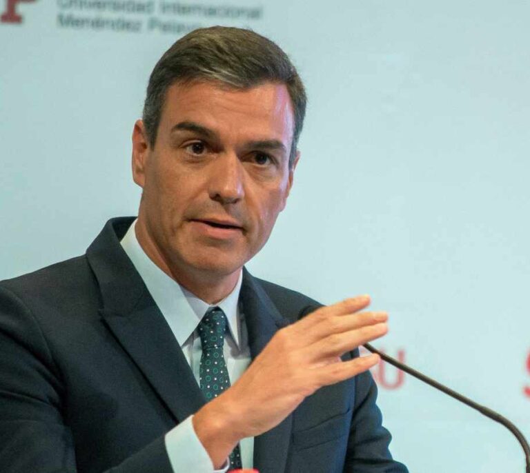 La CEOE advierte que las 370 medidas de Sánchez agudizarían la recesión económica