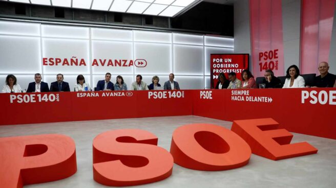 PSOE y Podemos intentan movilizar a sus bases para que avalen el pacto de gobierno