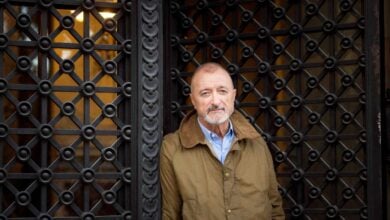 Pérez-Reverte: "La RAE ha pasado verdadera angustia, hemos estado a punto de cuestionar la supervivencia"