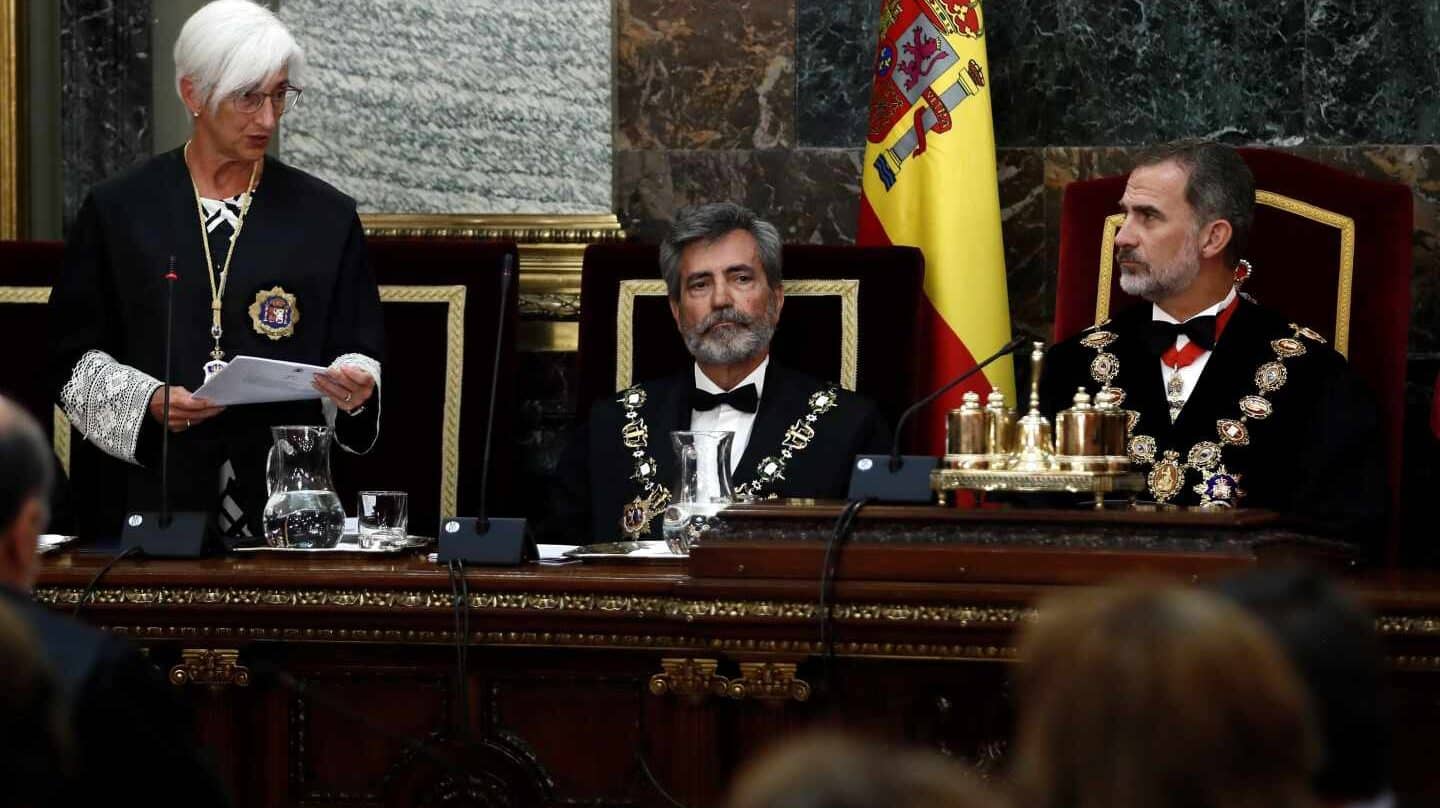 La fiscal general del Estado interviene durante la apertura del año judicial.
