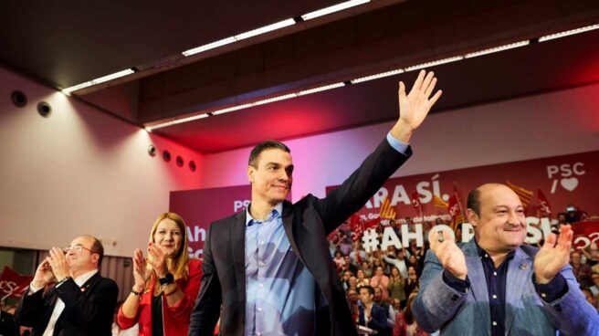 El presidente del Gobierno en funciones, Pedro Sánchez, interviene en un acto preelectoral celebrado este miércoles en Viladecans, Barcelona.