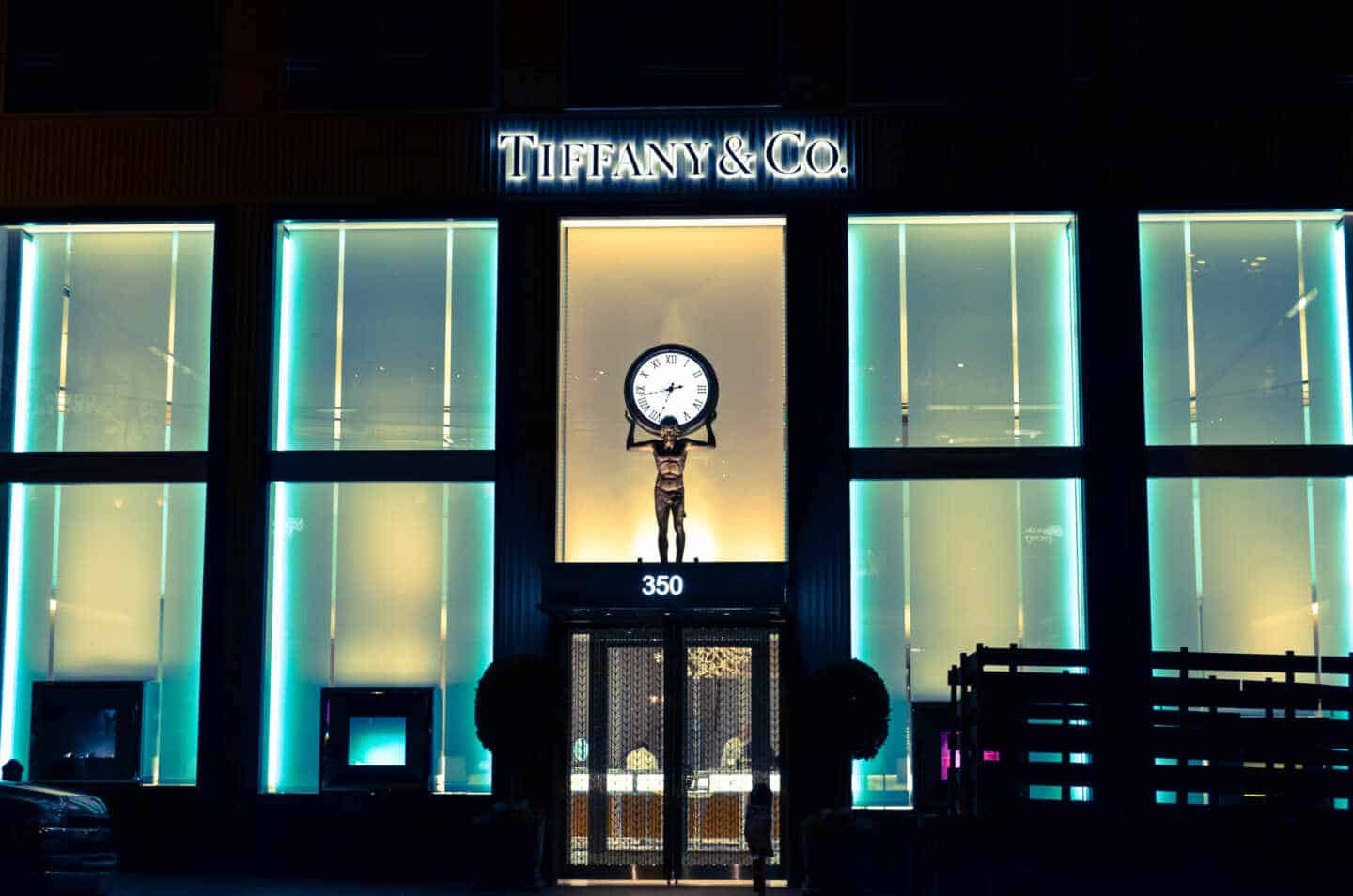 Louis Vuitton lanza una oferta de 13.000 millones por las joyerías Tiffany