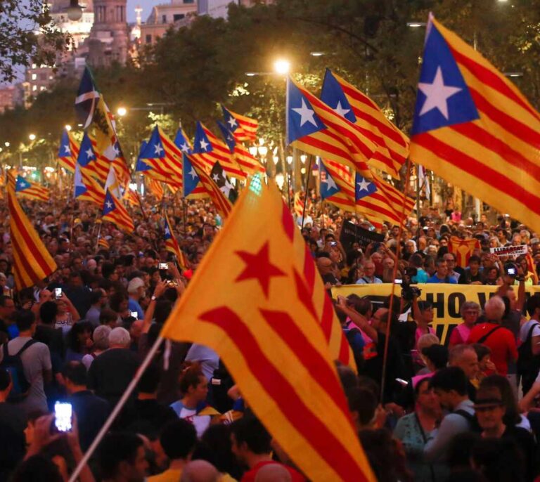 Dos de cada tres catalanes creen que el procés ha perjudicado la economía y la imagen de Cataluña