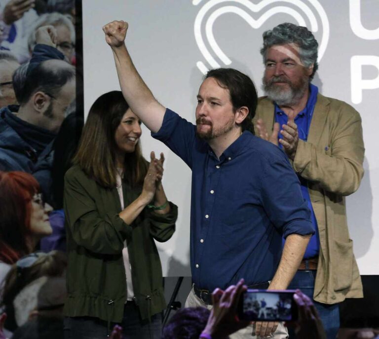 Podemos no marca como "línea roja" un referéndum y apuesta por un impuesto a los ricos