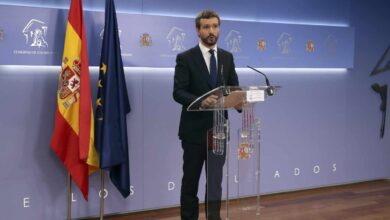 Casado exige a Sánchez renegar del pacto de Pedralbes y Rivera un acuerdo de Estado