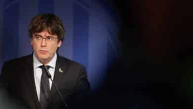 Puigdemont renuncia a liderar la candidatura de JxCat a la Generalitat