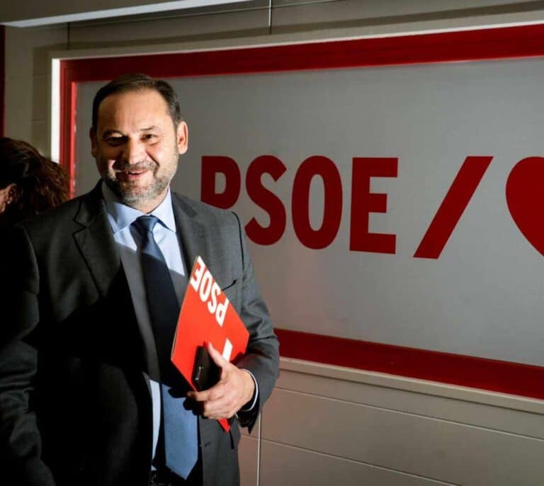 Ábalos no descarta una reunión entre Sánchez y Torra, aunque no habrá indulto
