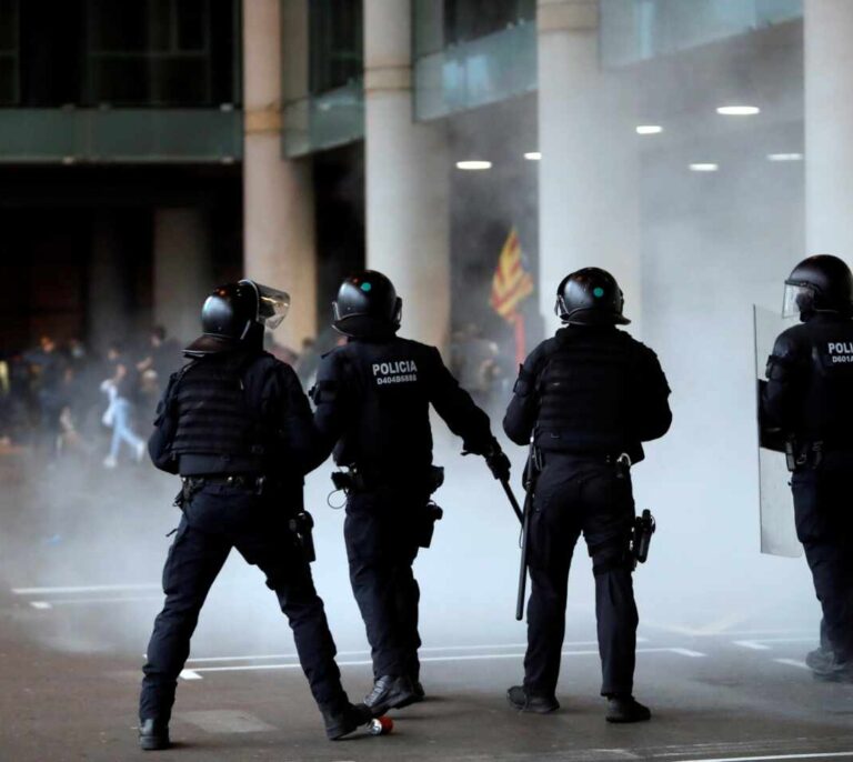 Cataluña no es Hong Kong, por mucho que se empeñe TV3