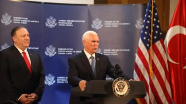 La Casa Blanca anuncia que el vicepresidente Pence recibirá la vacuna este viernes