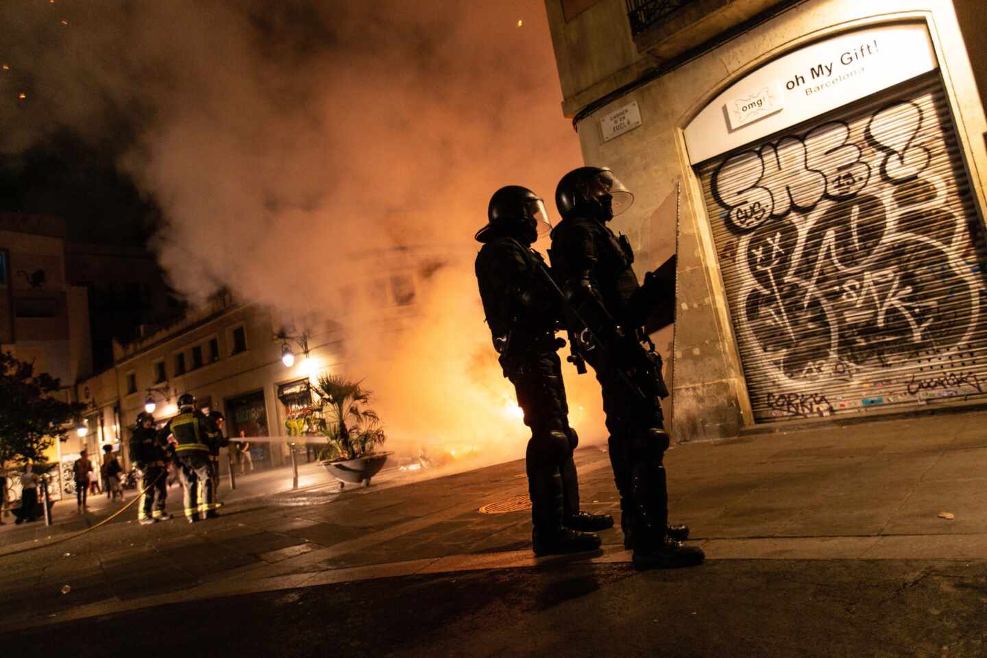 El vicepresidente del Parlament denuncia la "violencia intolerable" de los Mossos