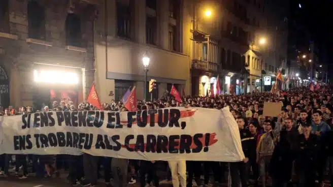 Críticas a las huelgas políticas en Cataluña "disfrazadas" de luchas estudiantiles