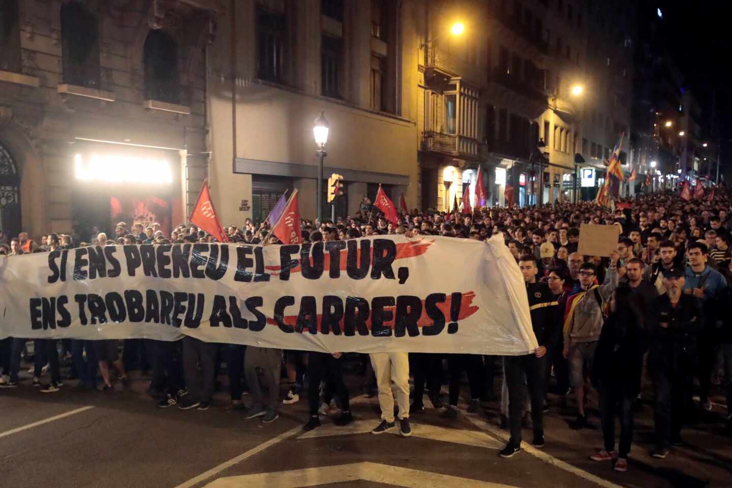 Críticas a las huelgas políticas en Cataluña "disfrazadas" de luchas estudiantiles