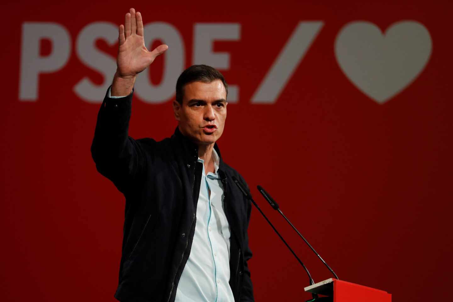 La exhumación de Franco no impulsa al PSOE y la derecha sigue creciendo en las encuestas