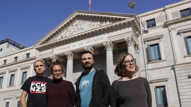 Los miembros de la CUP de izquierda a derecha: Francesc Gabarrell , Mireia Vehí, Albert Botran y Eulàlia Reguant