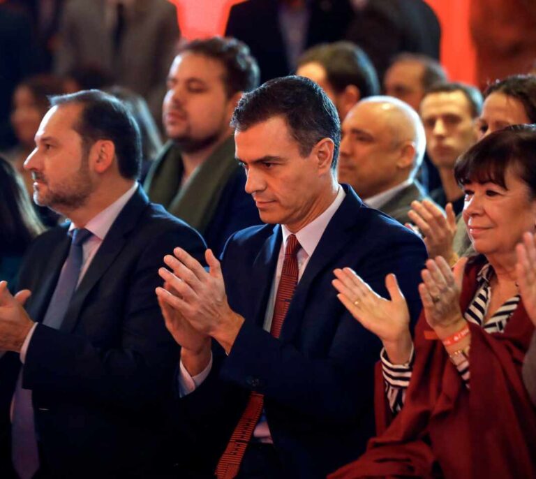 El PSOE alcanzaría los 150 escaños y doblaría al PP según el CIS