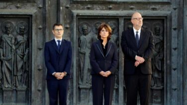 Delgado defiende que la exhumación fue "un acto de Estado" y no un funeral