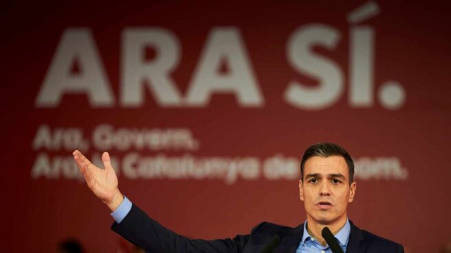 encuestas psoe pedro sánchez elecciones El presidente del Gobierno en funciones, Pedro Sánchez, interviene en un acto preelectoral celebrado este miércoles en Viladecans, Barcelona.