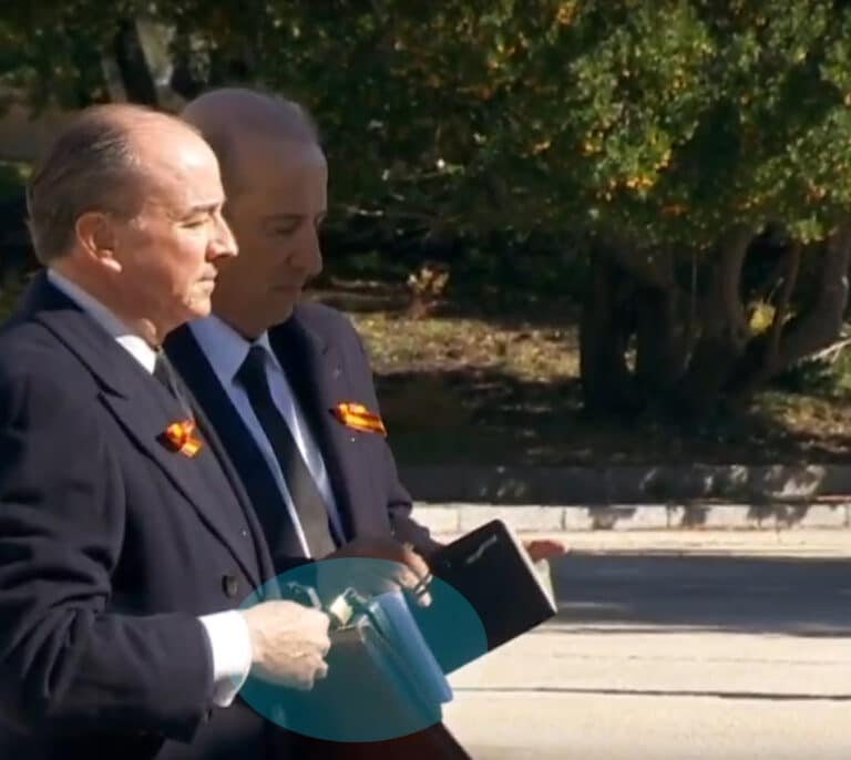 El Gobierno obliga a Francis Franco a guardar el móvil en una caja con candado por temor a que grabara