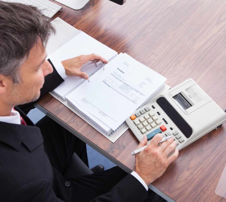 El Gobierno aplazará el pago de impuestos al 20 de mayo a pymes y autónomos