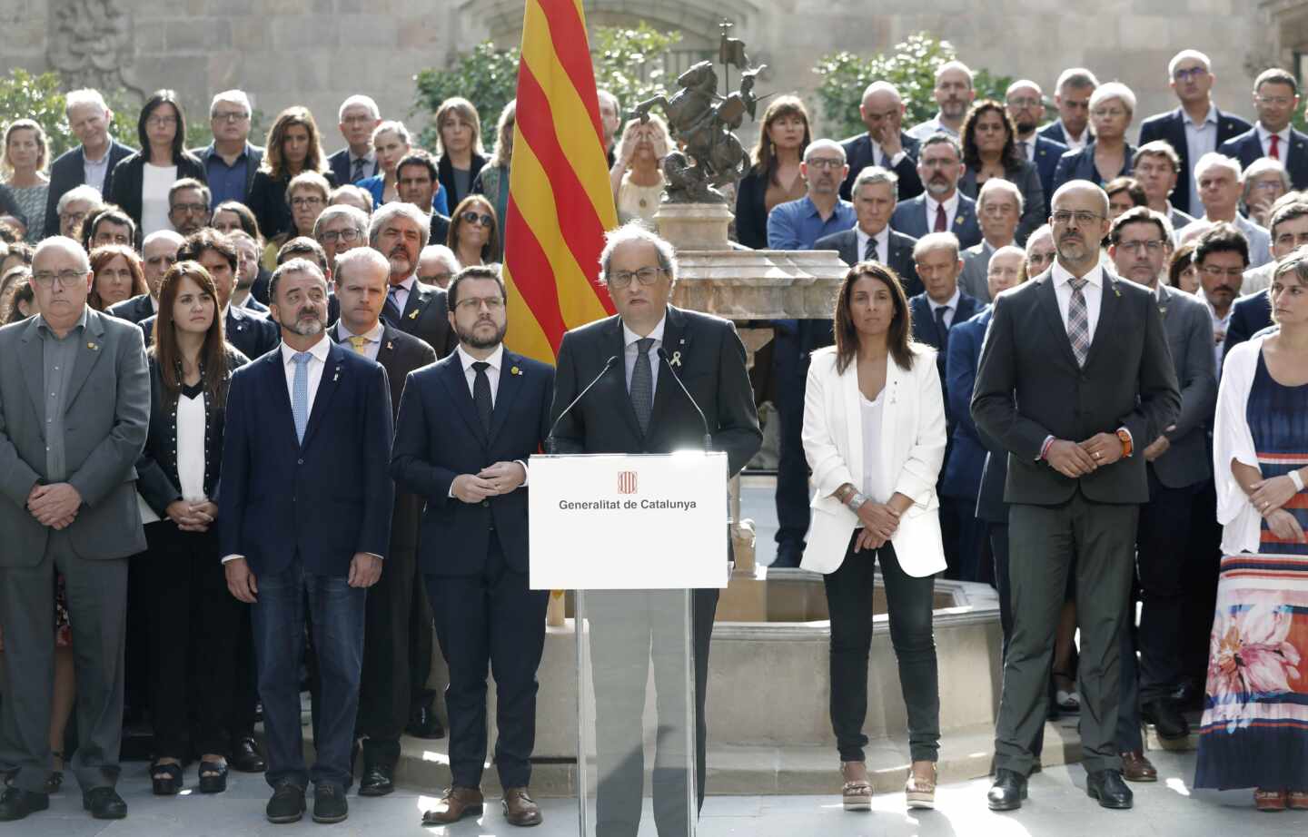 Torra y el Govern se comprometen a avanzar "sin excusas" hacia la república catalana.