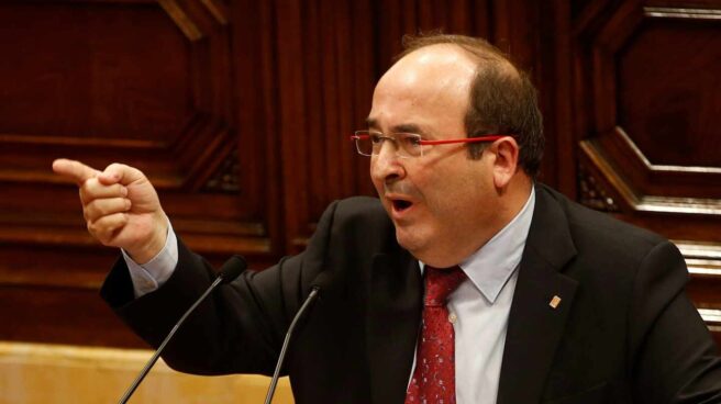 El Parlament acoge el debate y votación de la moción de censura. Miquel Iceta