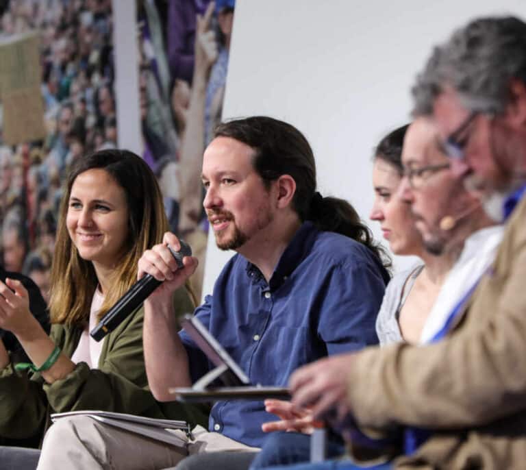 Podemos mantiene el apoyo de abril y el partido de Errejón logra 4 escaños