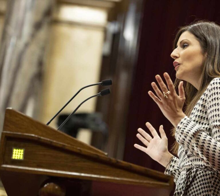 Diputados de Ciudadanos denuncian internamente el relevo de Roldán por Carrizosa