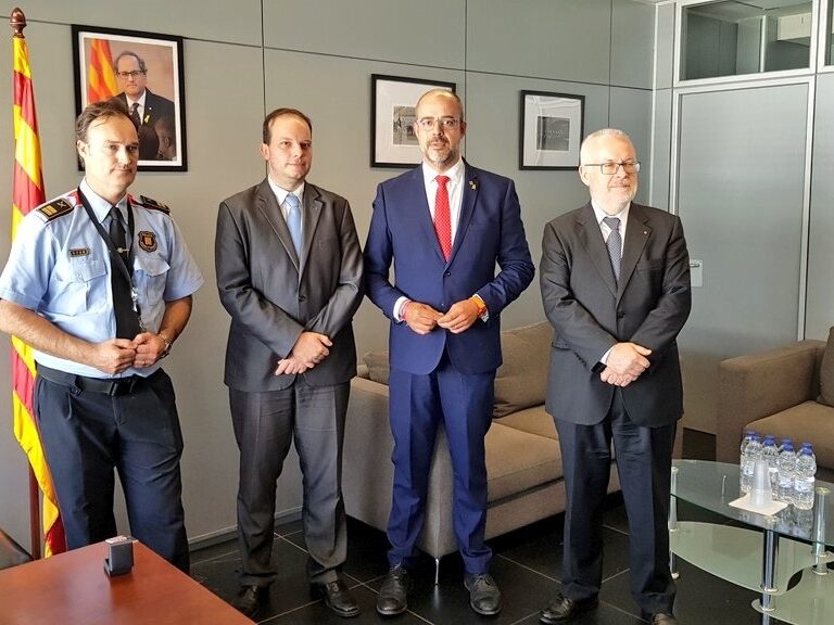 'Otoño caliente': Mossos reclaman que las órdenes de sus mandos sean "por escrito"