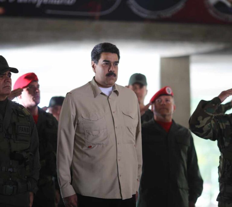 Maduro se venga de la aerolínea portuguesa TAP: 90 días de sanción por llevar a Guaidó