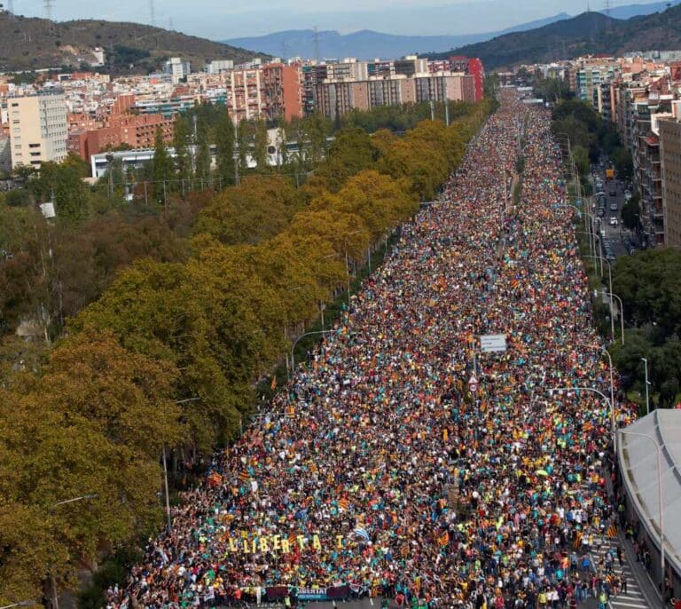 El día que el Senado se 'cargó' la rebelión sin violencia... pese a las advertencias del PP