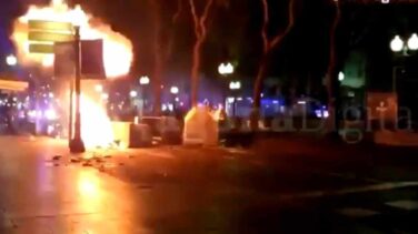 Grupos de radicales hacen explotar bombonas de gas en Tarragona