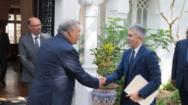 Grande-Marlaska saluda a su homólogo del Reino de Marruecos el pasado 4 de septiembre en Rabat.