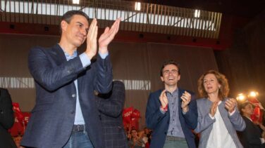 El Gobierno se aferra a un CIS "espectacular" en su peor momento en las encuestas