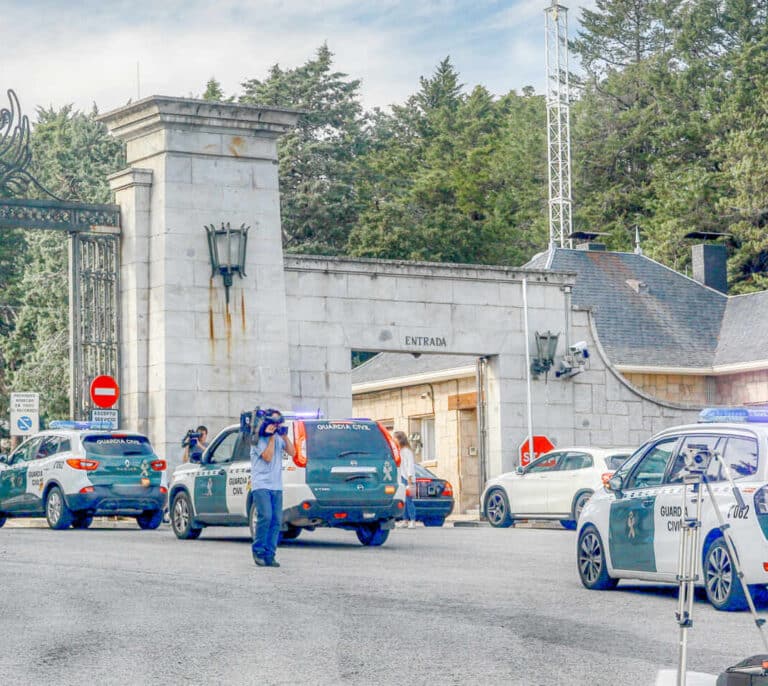 Cierra el Valle de los Caídos: 'despedidas' a Franco y sin altercados a la espera de la exhumación