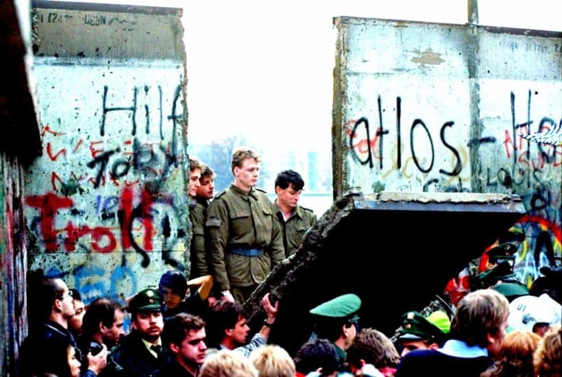 Alemanes Muro de Berlín