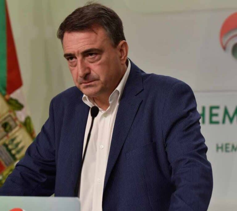 El PNV carga contra Sánchez por la exhumación: "Un producto televisivo obsceno"