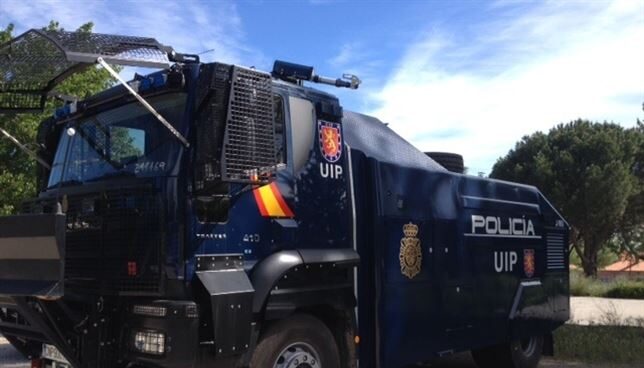 El camión lanza-agua de la Policía Nacional, adquirido a finales de 2014.