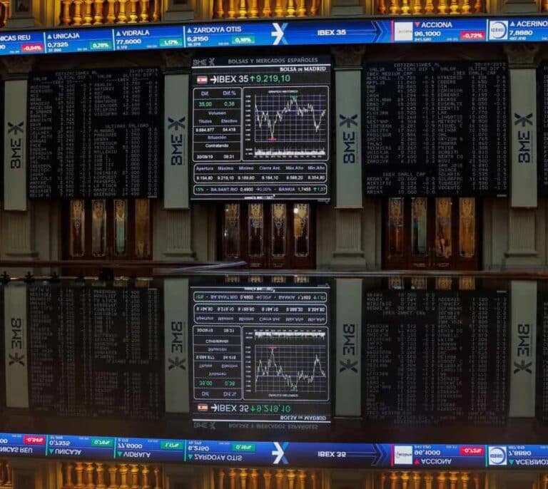 La amenaza de recesión en EEUU hunde las bolsas: el Ibex sufre su mayor caída en 2 años