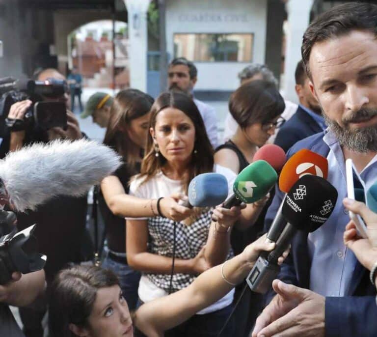 Vox pide la detención de Quim Torra por rebelión y colaboración con grupo terrorista