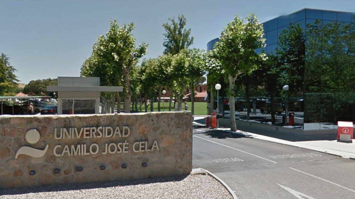 Un directivo de la Camilo José Cela se doctoró con la misma tesis que plagió el alto cargo de Ayuso