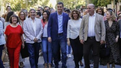 Sánchez promete en Jaén bajar el número de peonadas para cobrar el antiguo PER