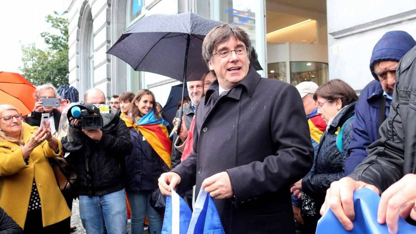 Puigdemont llama a activar una Asamblea paralela para responder a la sentencia