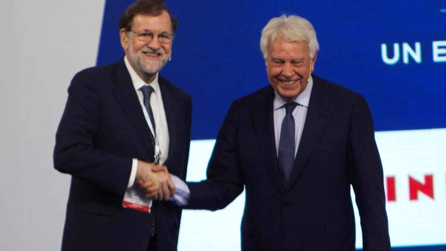 Felipe González y Rajoy advierten una grave crisis en la democracia española si no hay acuerdo tras el 10-N
