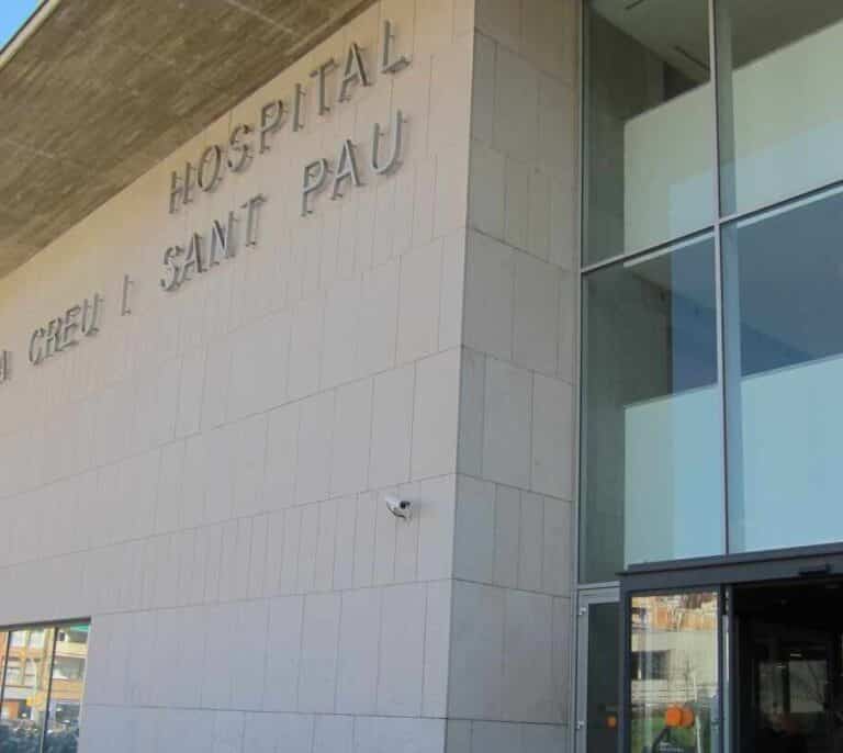 Herida grave de un flechazo en la cabeza por un vecino que practicaba con un arco en su jardín